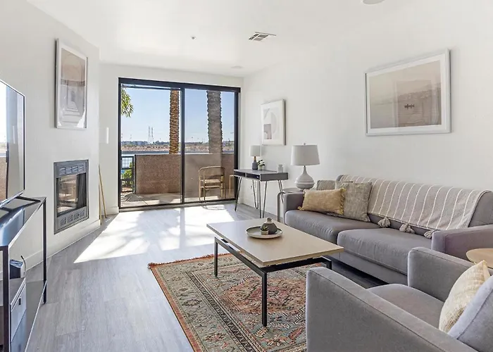 Landing Incredible Game Apartment *