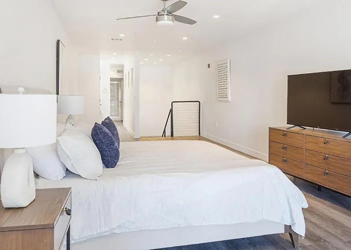 Landing Incredible Game Apartment Tempe
